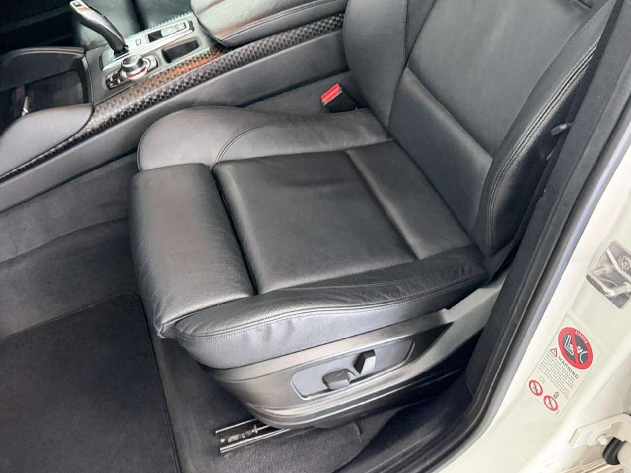 2011 BMW X6 2011 BMW X6