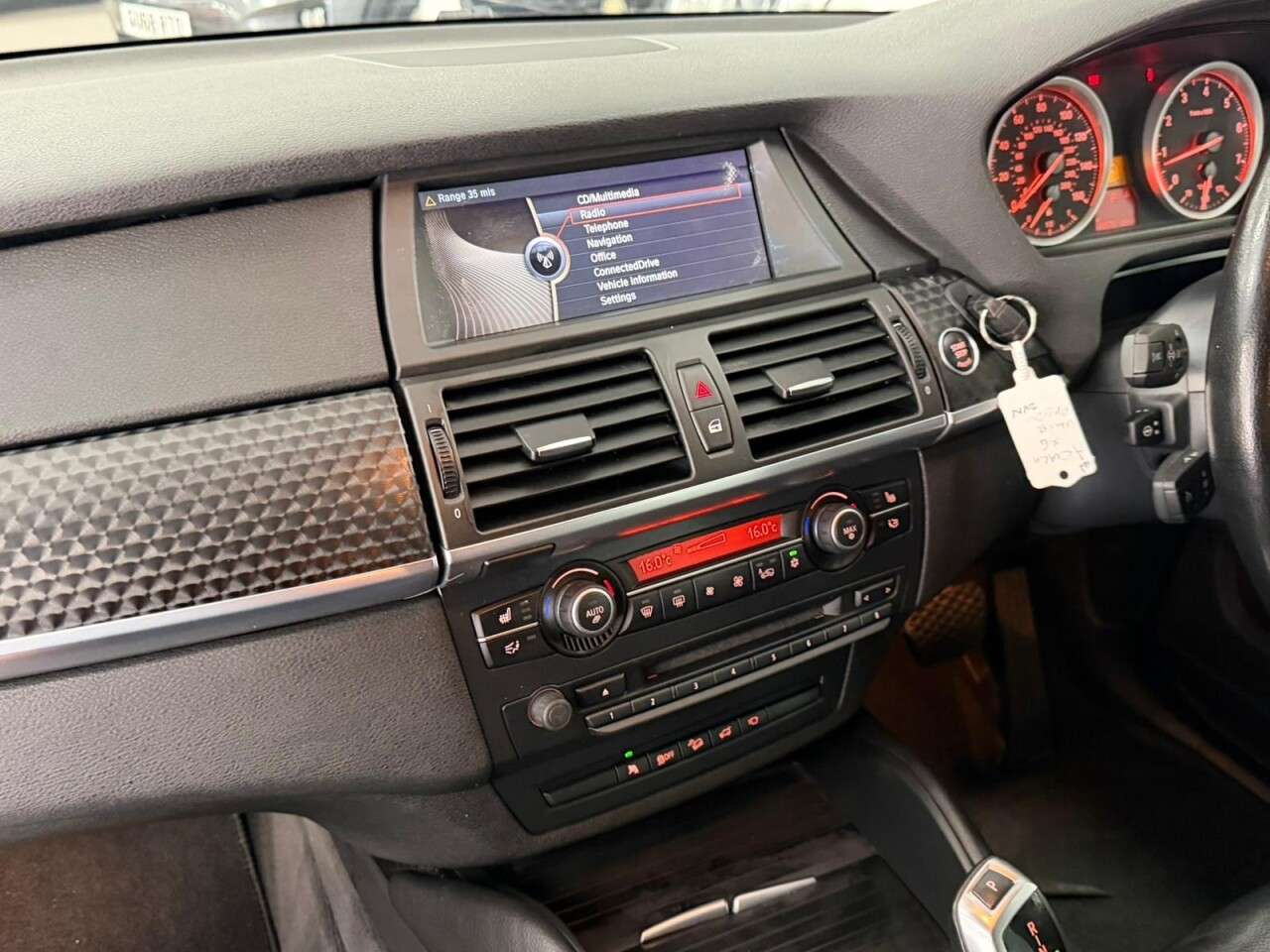 2011 BMW X6 2011 BMW X6