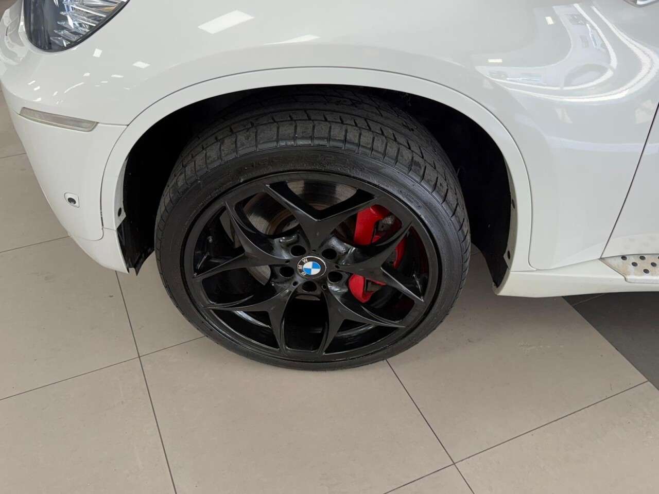 2011 BMW X6 2011 BMW X6