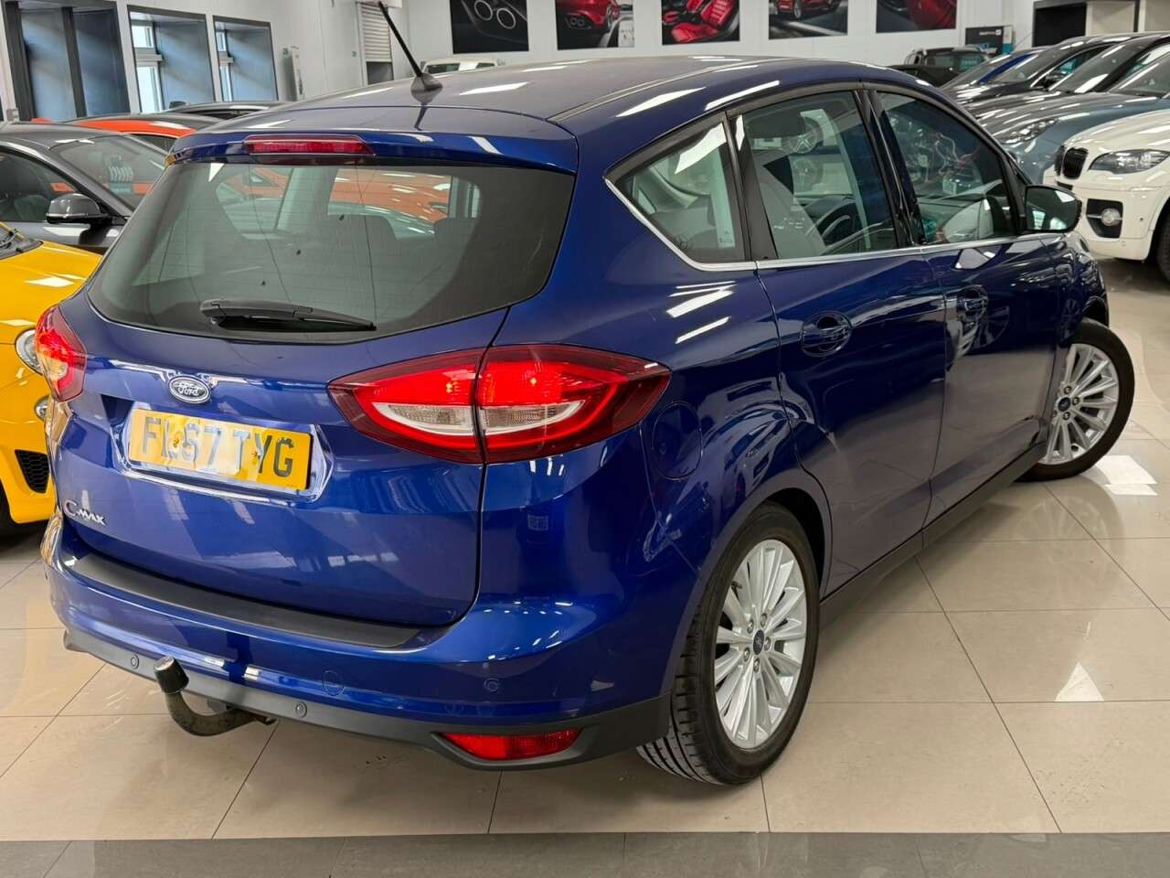 A 2017 FORD C-MAX 1.5 TDCi Titanium MPV 5dr Diesel Manual Euro 6 (s/s) (120 ps) TITANIUM + VE A 2017 FORD C-MAX 1.5 TDCi Titanium MPV 5dr Diesel Manual Euro 6 (s/s) (120 ps) TITANIUM + VE