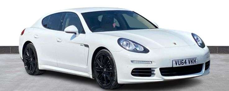 A 2014 PORSCHE PANAMERA 3.0D V6 Hatchback 5dr Diesel TiptronicS Euro 5 (s/s) (300 ps) HUGE SPEC A 2014 PORSCHE PANAMERA 3.0D V6 Hatchback 5dr Diesel TiptronicS Euro 5 (s/s) (300 ps) HUGE SPEC
