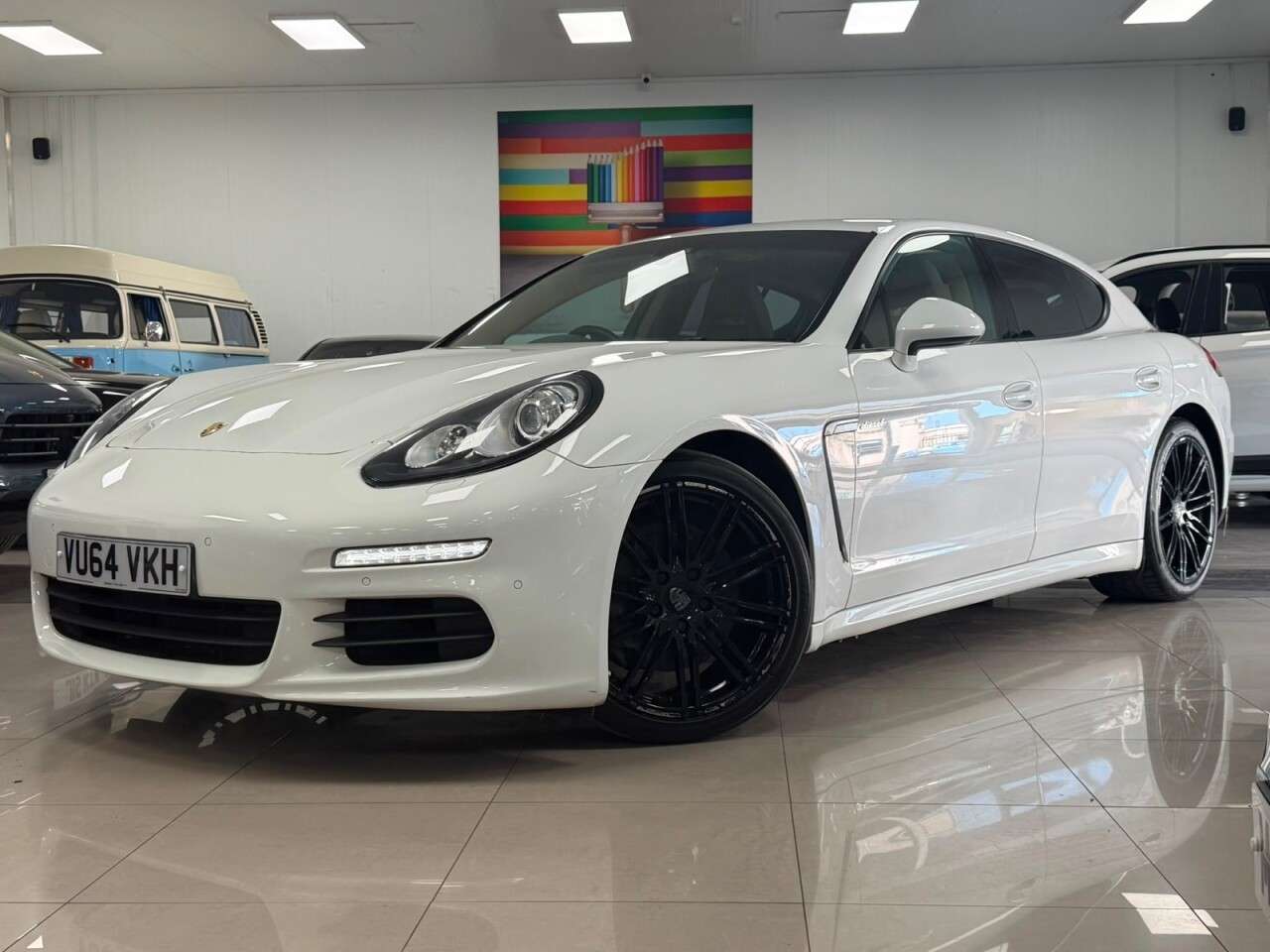 A 2014 PORSCHE PANAMERA 3.0D V6 Hatchback 5dr Diesel TiptronicS Euro 5 (s/s) (300 ps) HUGE SPEC A 2014 PORSCHE PANAMERA 3.0D V6 Hatchback 5dr Diesel TiptronicS Euro 5 (s/s) (300 ps) HUGE SPEC