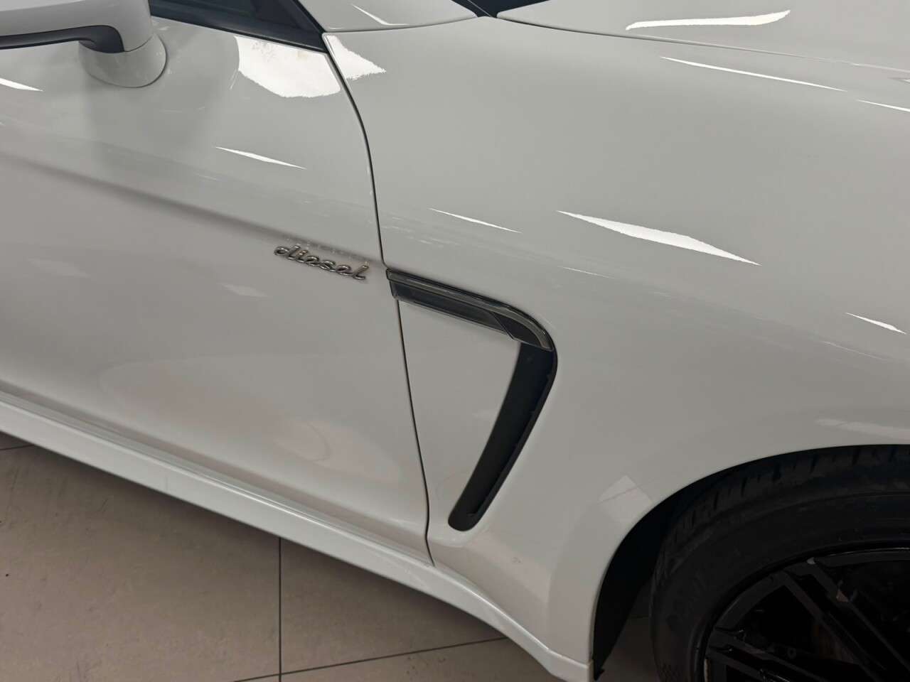 A 2014 PORSCHE PANAMERA 3.0D V6 Hatchback 5dr Diesel TiptronicS Euro 5 (s/s) (300 ps) HUGE SPEC A 2014 PORSCHE PANAMERA 3.0D V6 Hatchback 5dr Diesel TiptronicS Euro 5 (s/s) (300 ps) HUGE SPEC