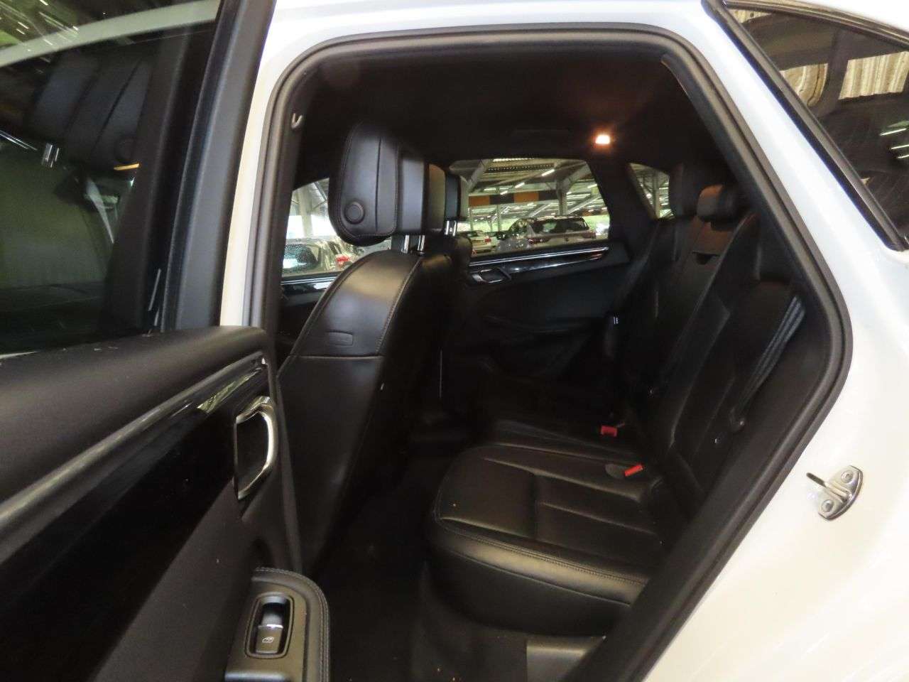 2014 PORSCHE MACAN 2014 PORSCHE MACAN