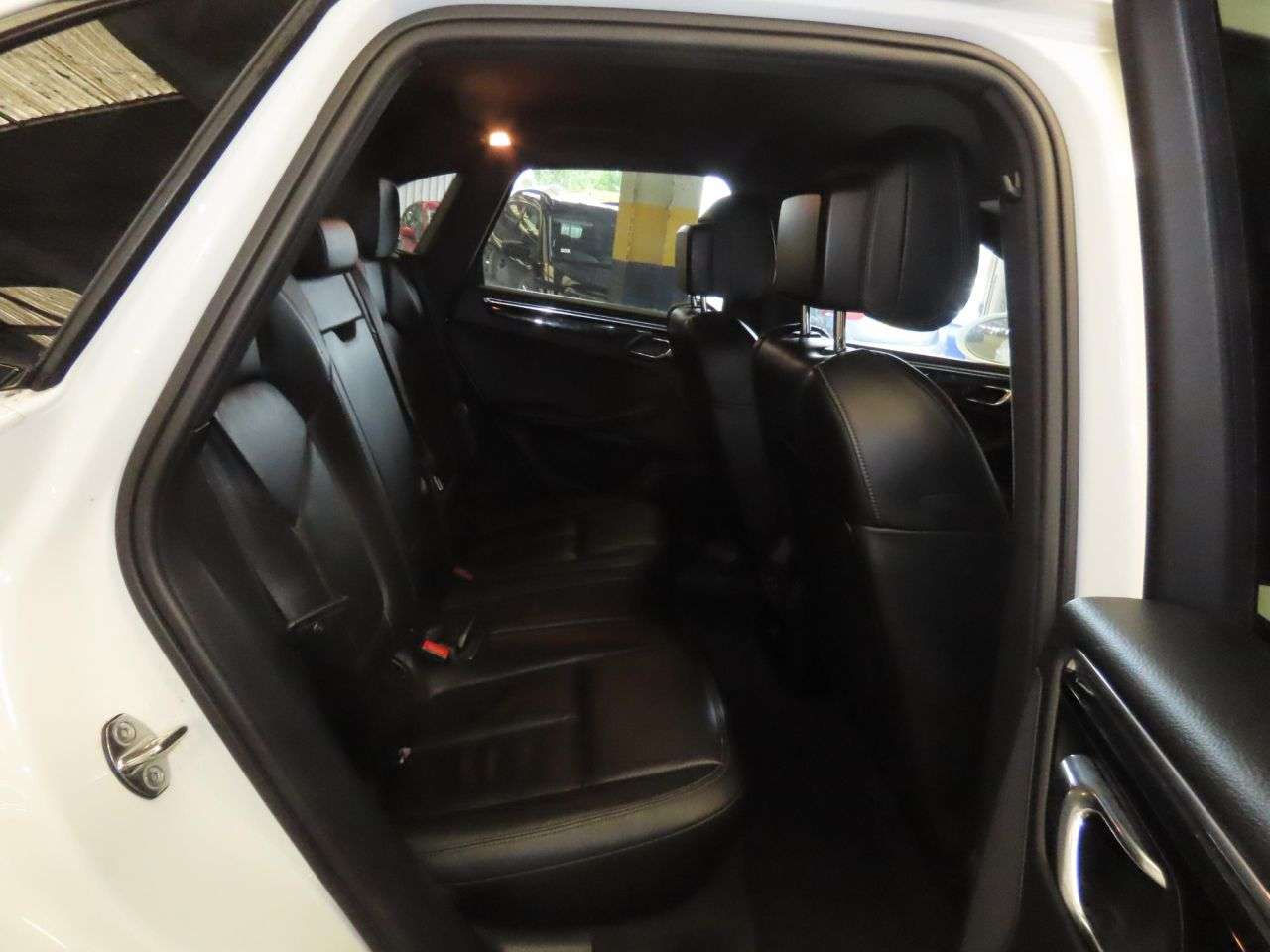 2014 PORSCHE MACAN 2014 PORSCHE MACAN