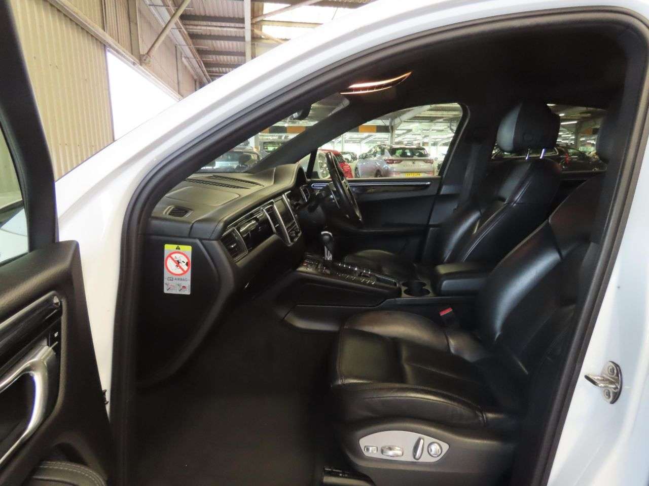 2014 PORSCHE MACAN 2014 PORSCHE MACAN