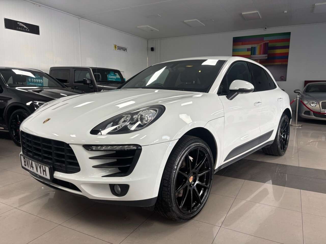 A 2014 PORSCHE MACAN 3.0 TD V6 S SUV 5dr Diesel PDK 4WD Euro 6 (s/s) (258 ps) STUNNING WHITE POR A 2014 PORSCHE MACAN 3.0 TD V6 S SUV 5dr Diesel PDK 4WD Euro 6 (s/s) (258 ps) STUNNING WHITE POR