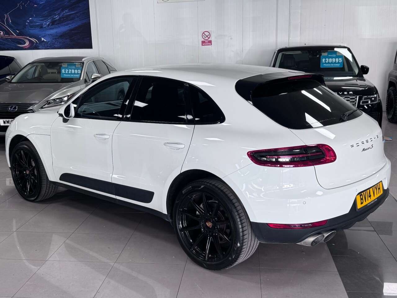 2014 PORSCHE MACAN 2014 PORSCHE MACAN