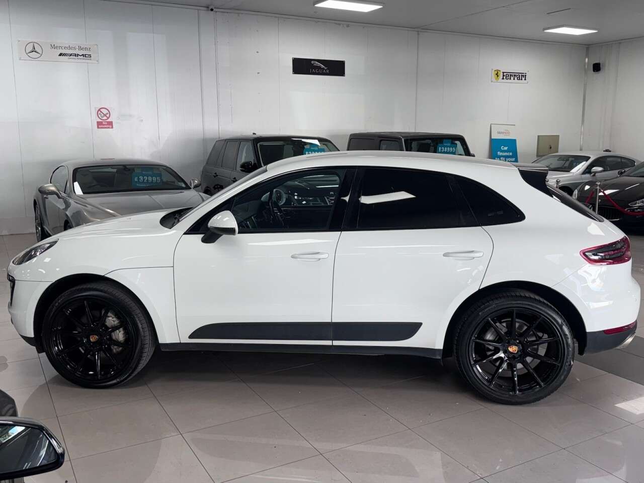 2014 PORSCHE MACAN 2014 PORSCHE MACAN
