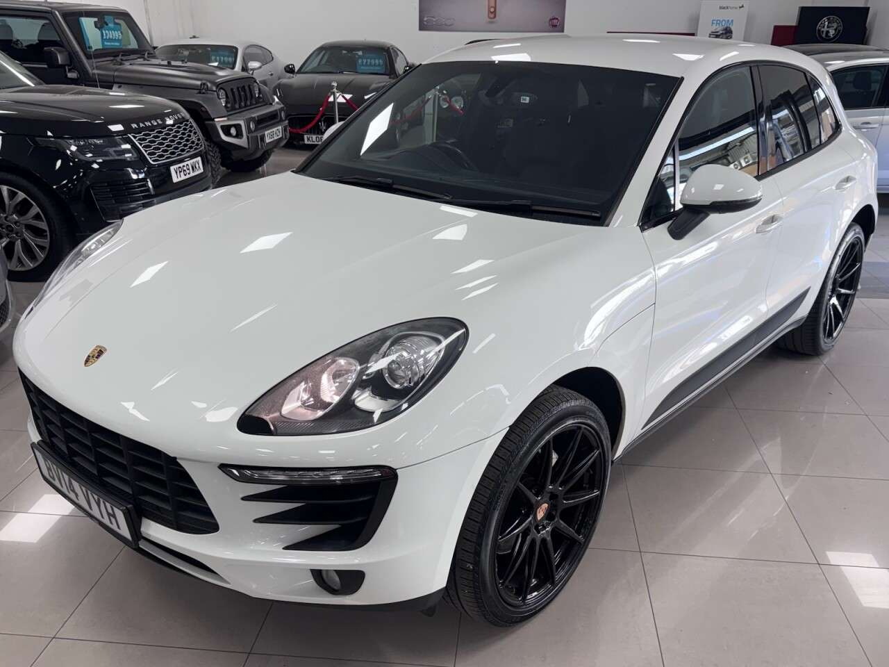 2014 PORSCHE MACAN 2014 PORSCHE MACAN