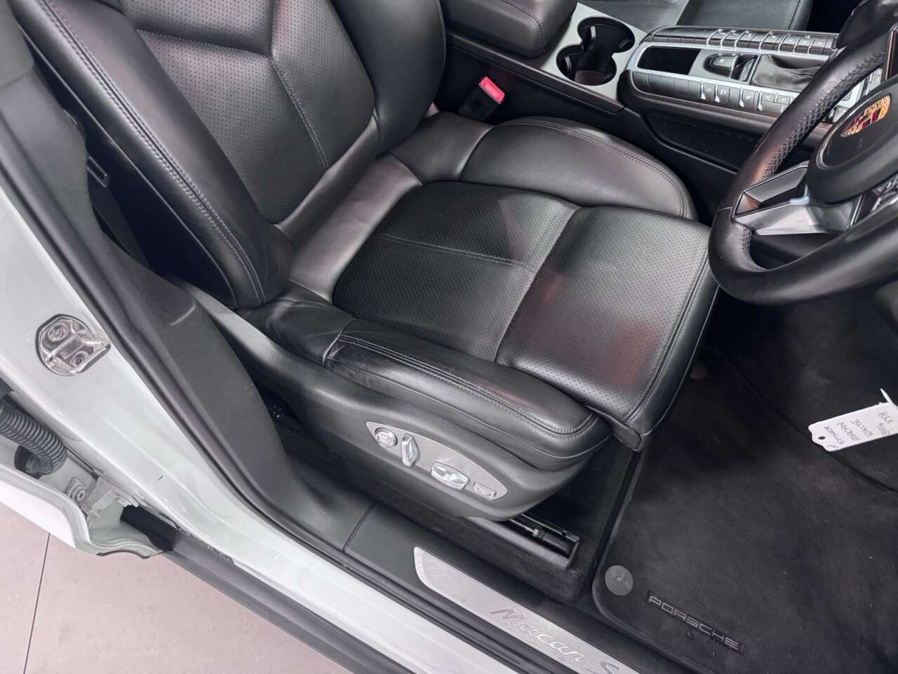 2014 PORSCHE MACAN 2014 PORSCHE MACAN