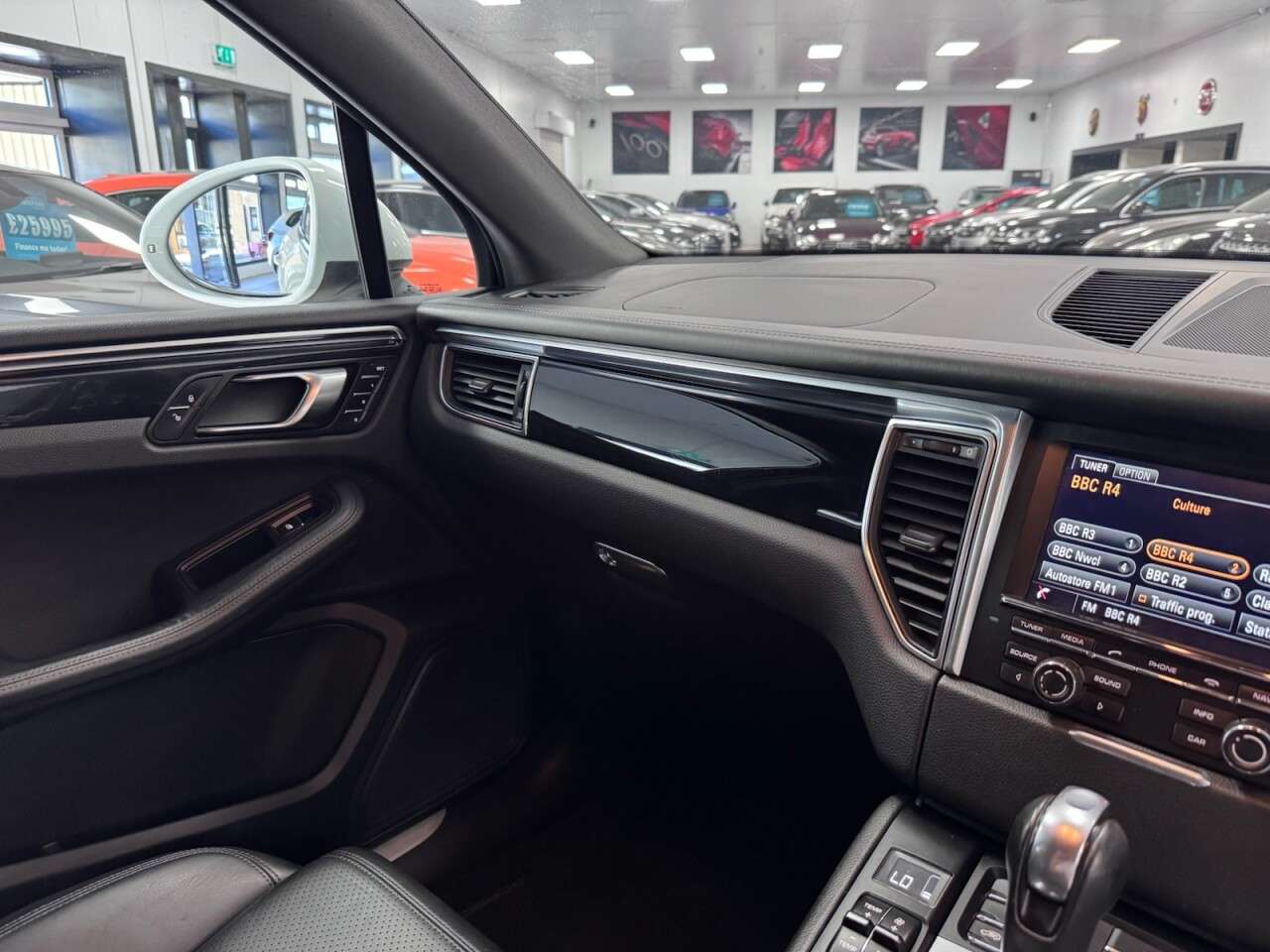 2014 PORSCHE MACAN 2014 PORSCHE MACAN