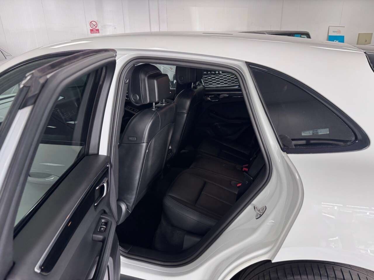 2014 PORSCHE MACAN 2014 PORSCHE MACAN
