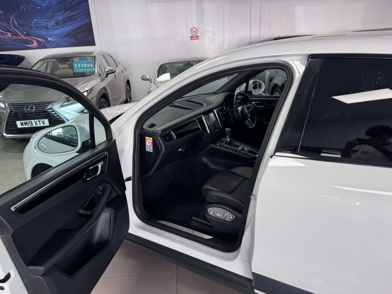 2014 PORSCHE MACAN 2014 PORSCHE MACAN