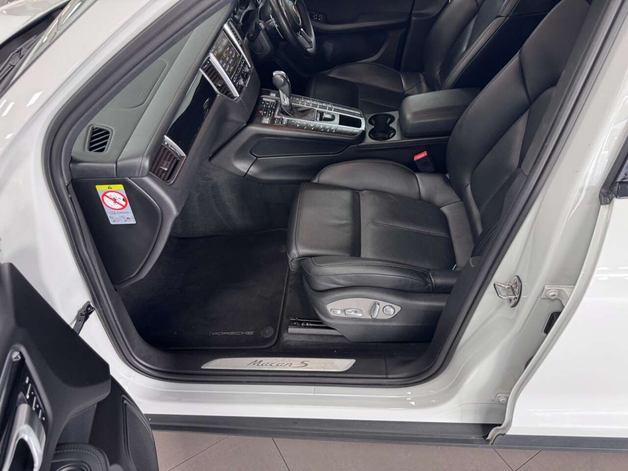 2014 PORSCHE MACAN 2014 PORSCHE MACAN