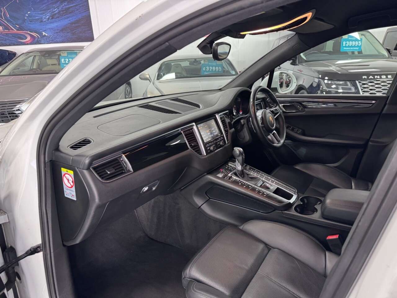 2014 PORSCHE MACAN 2014 PORSCHE MACAN