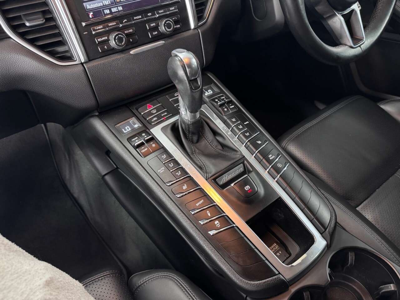 2014 PORSCHE MACAN 2014 PORSCHE MACAN