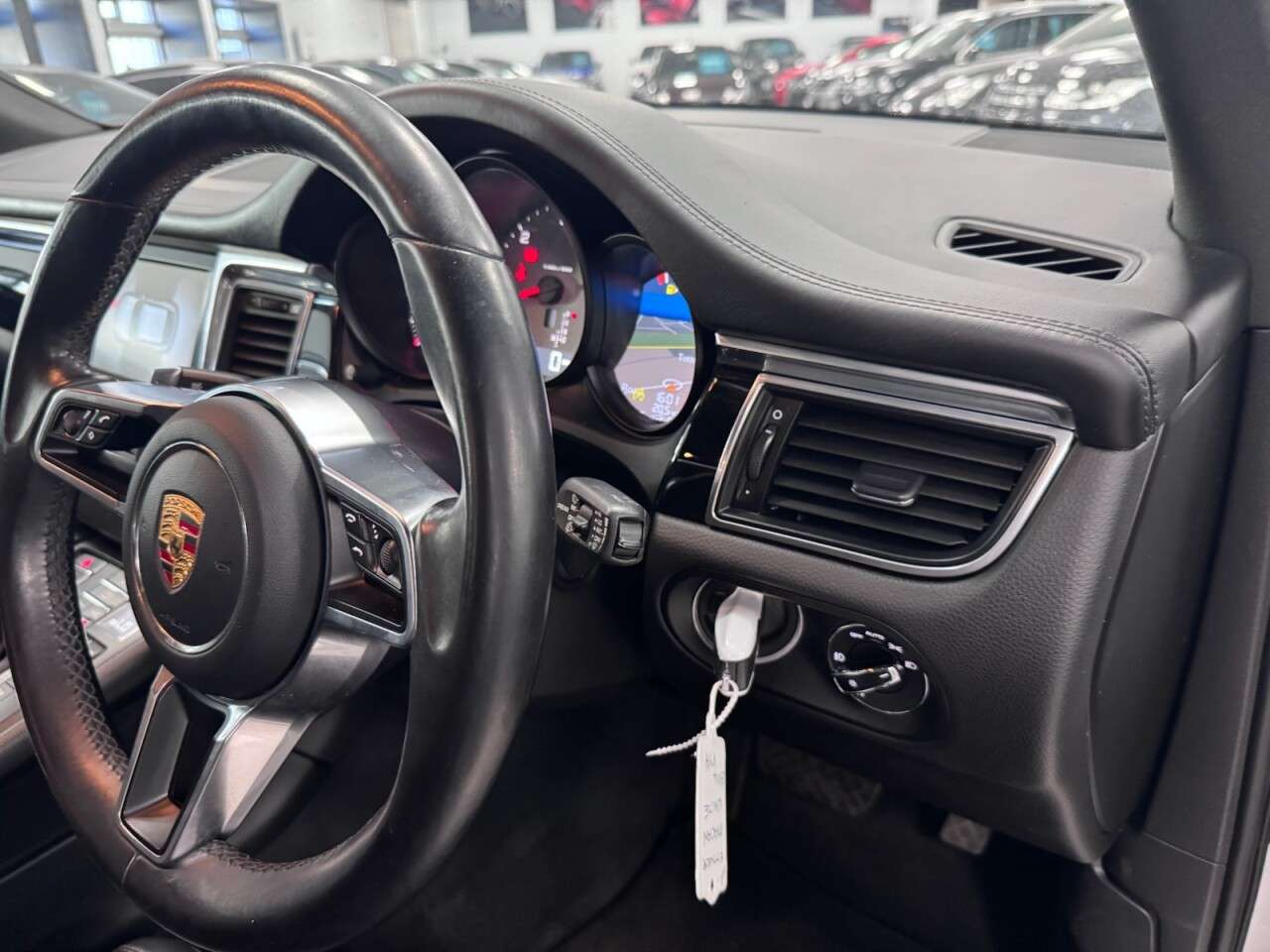 2014 PORSCHE MACAN 2014 PORSCHE MACAN