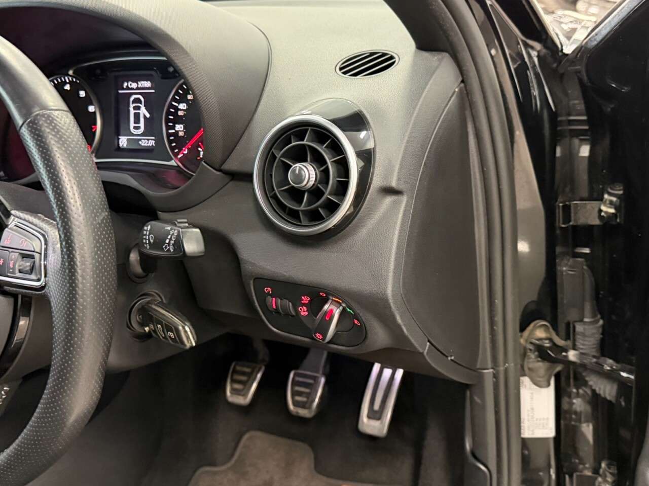 2016 AUDI A1 2016 AUDI A1