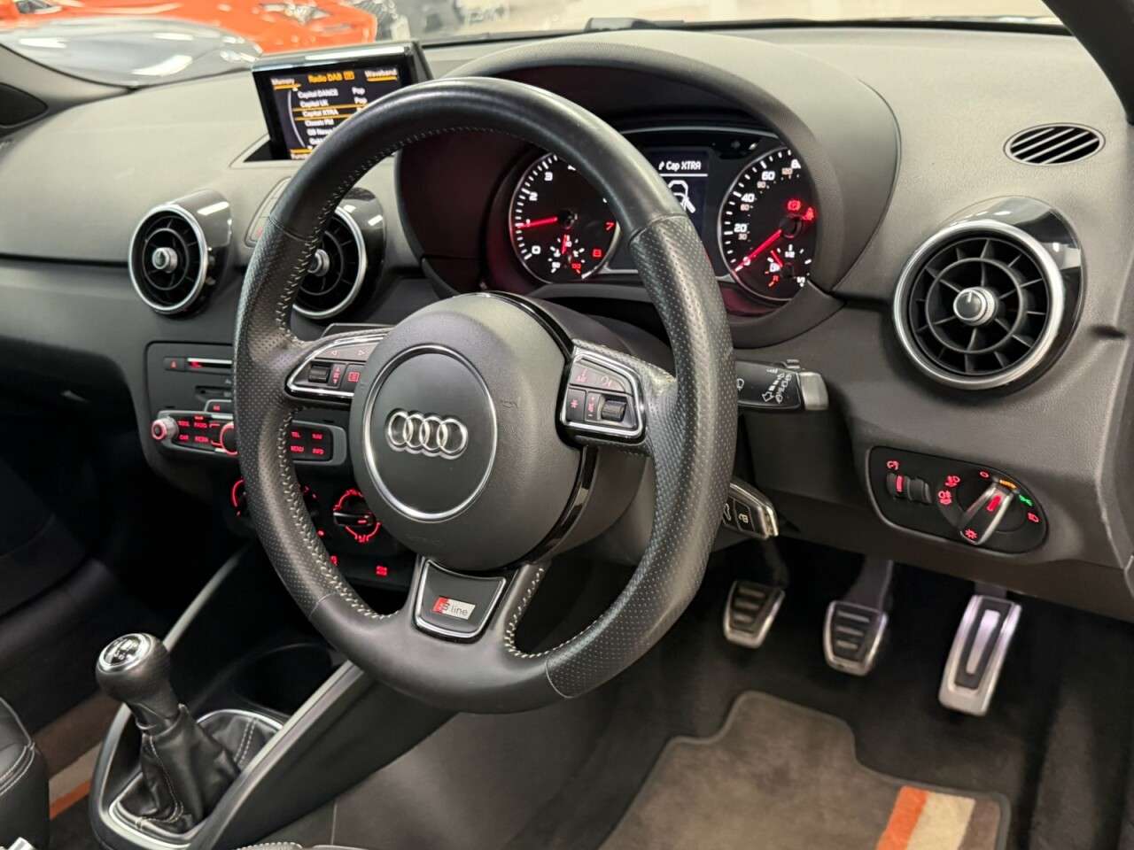 2016 AUDI A1 2016 AUDI A1