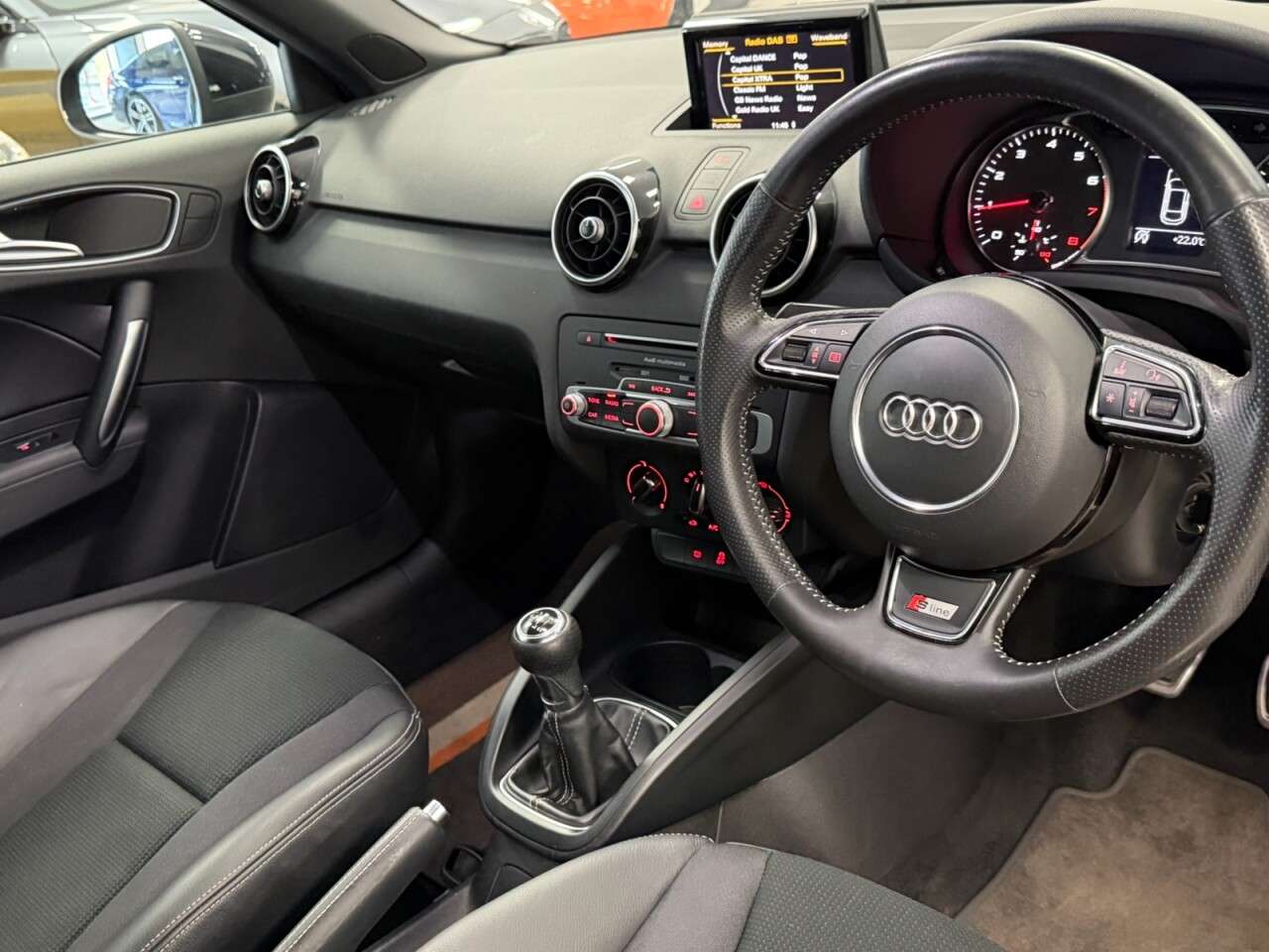 2016 AUDI A1 2016 AUDI A1