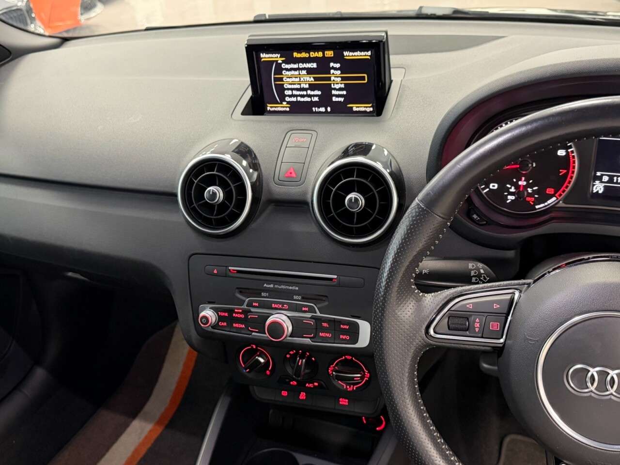 2016 AUDI A1 2016 AUDI A1