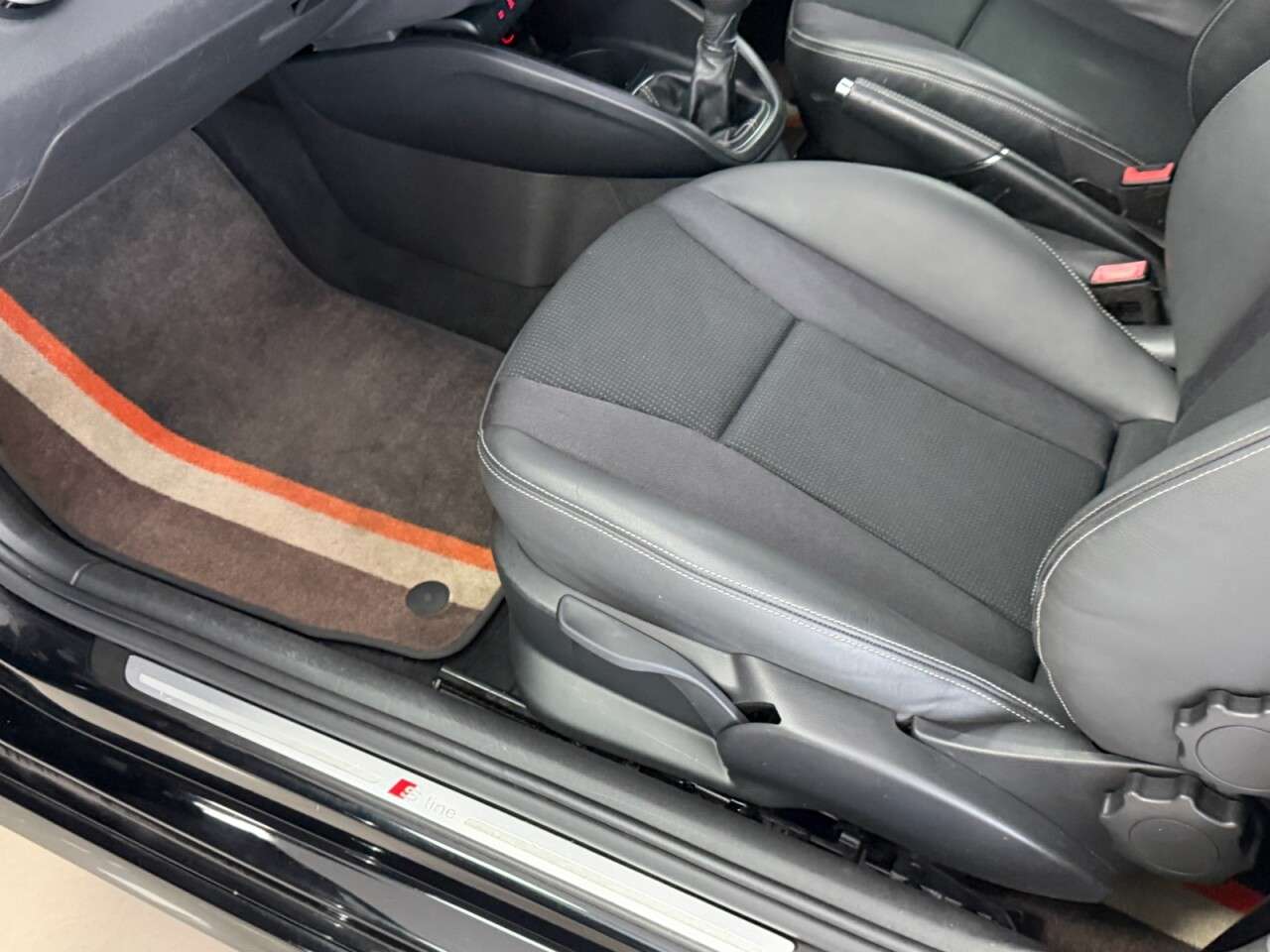 2016 AUDI A1 2016 AUDI A1