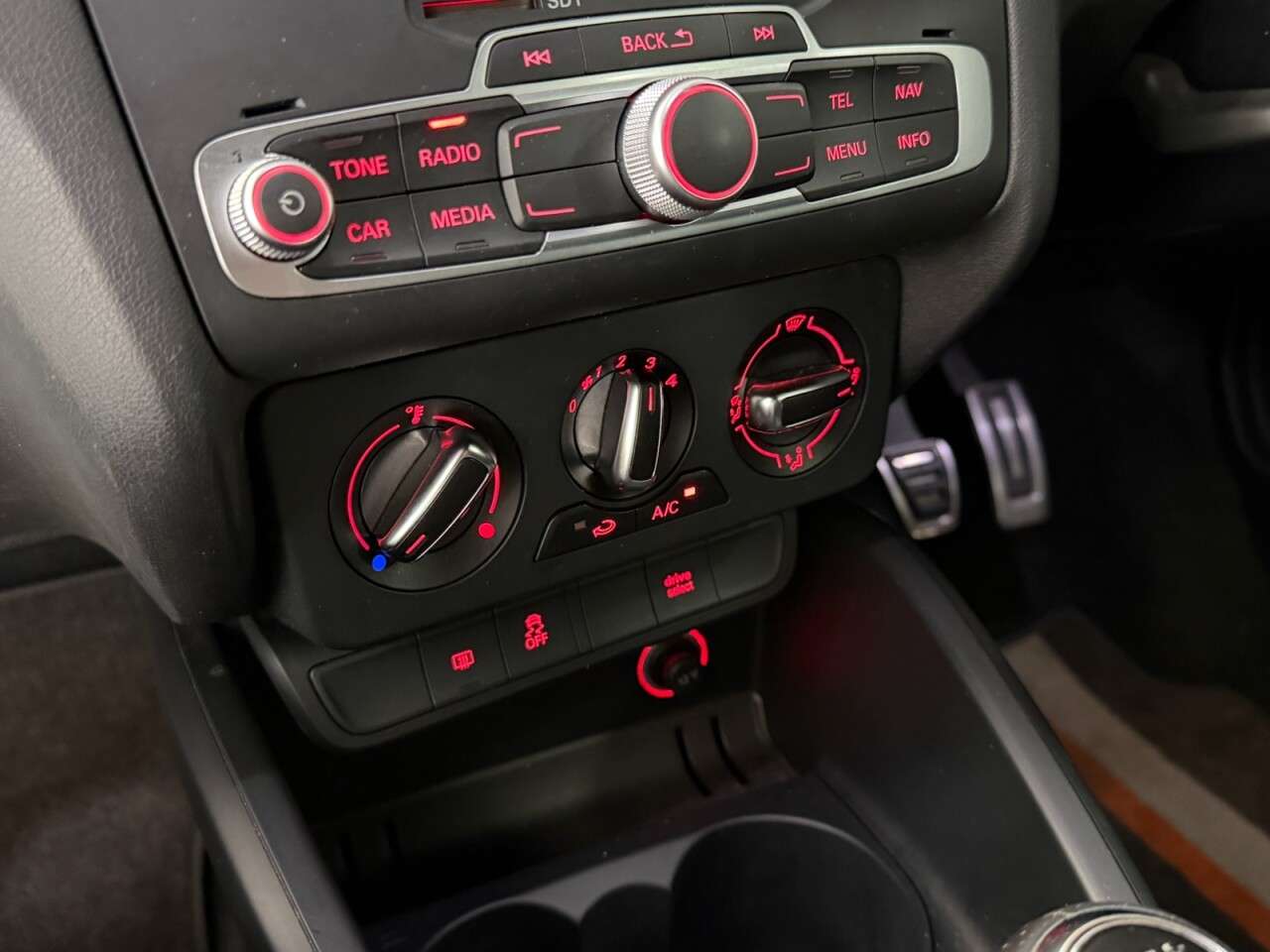 2016 AUDI A1 2016 AUDI A1