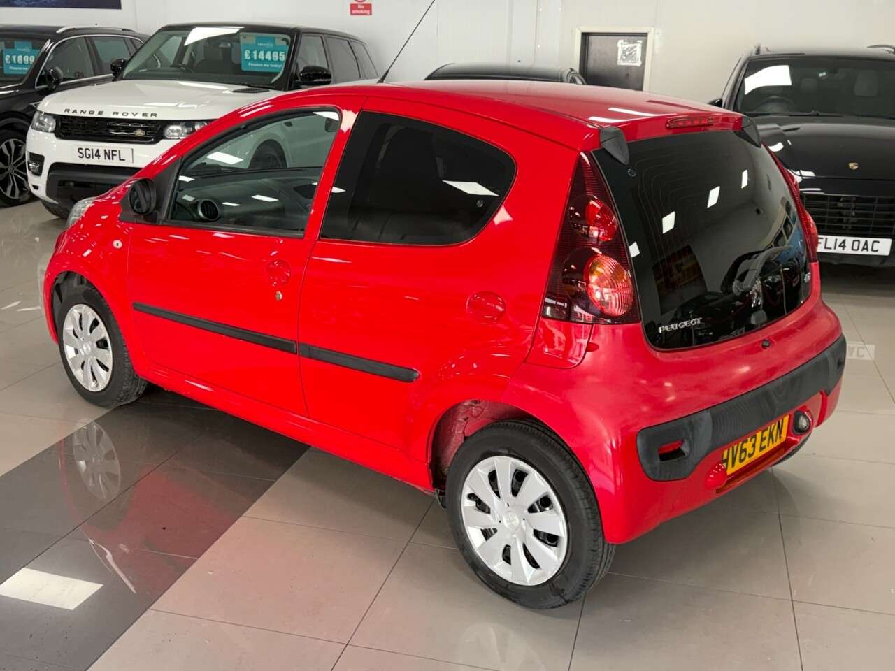 2013 PEUGEOT 107 2013 PEUGEOT 107