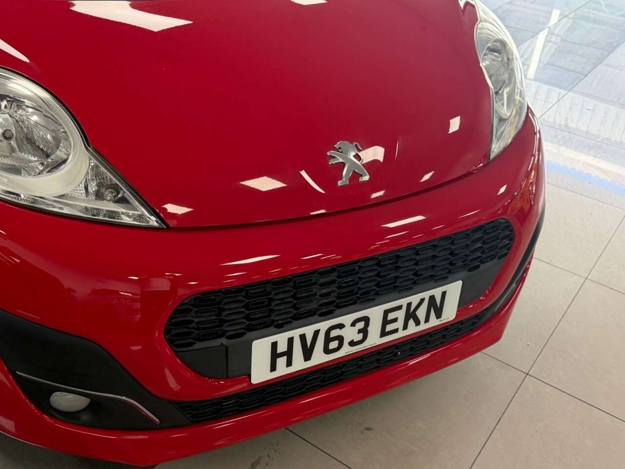 2013 PEUGEOT 107 2013 PEUGEOT 107