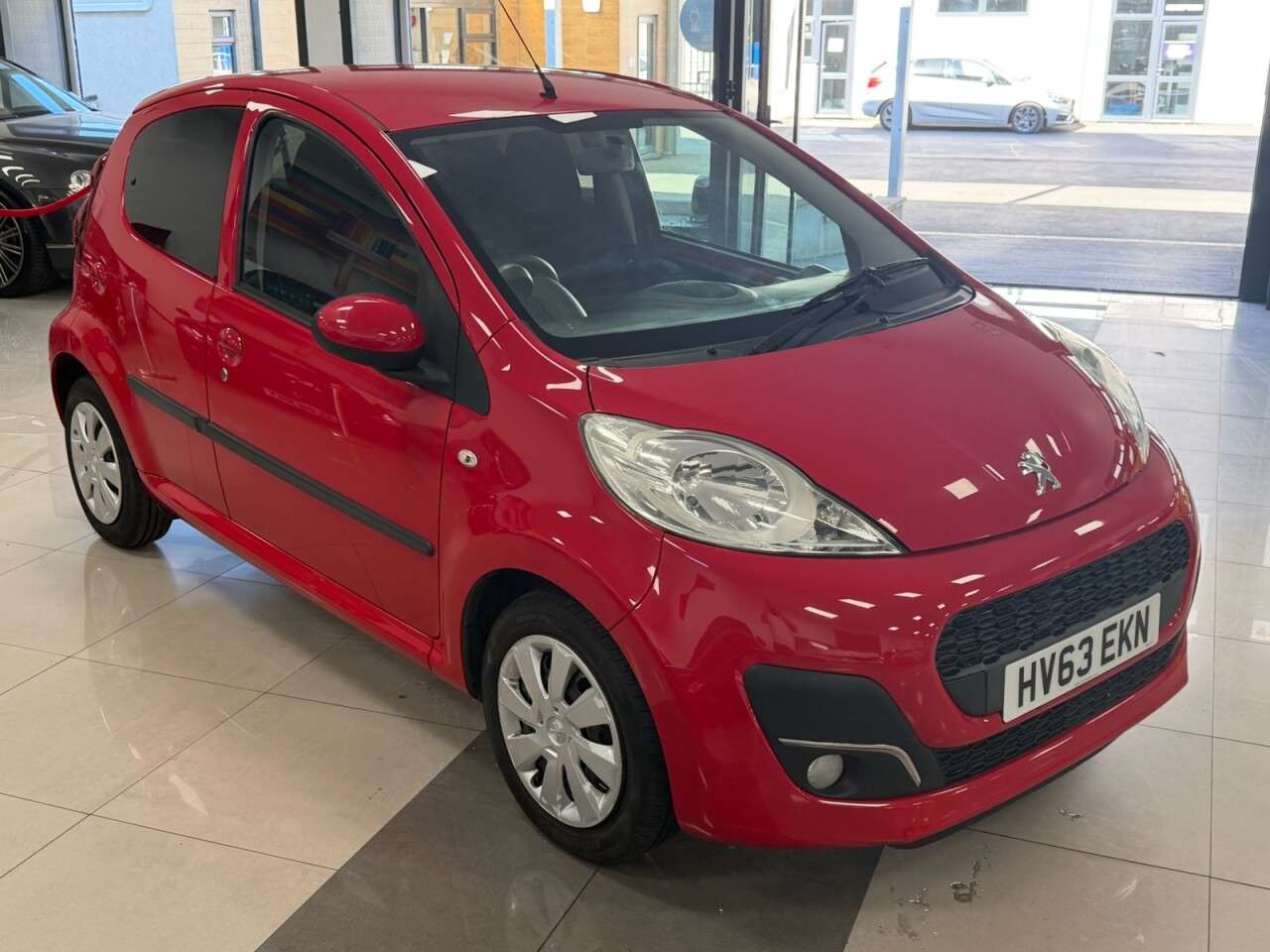 2013 PEUGEOT 107 2013 PEUGEOT 107