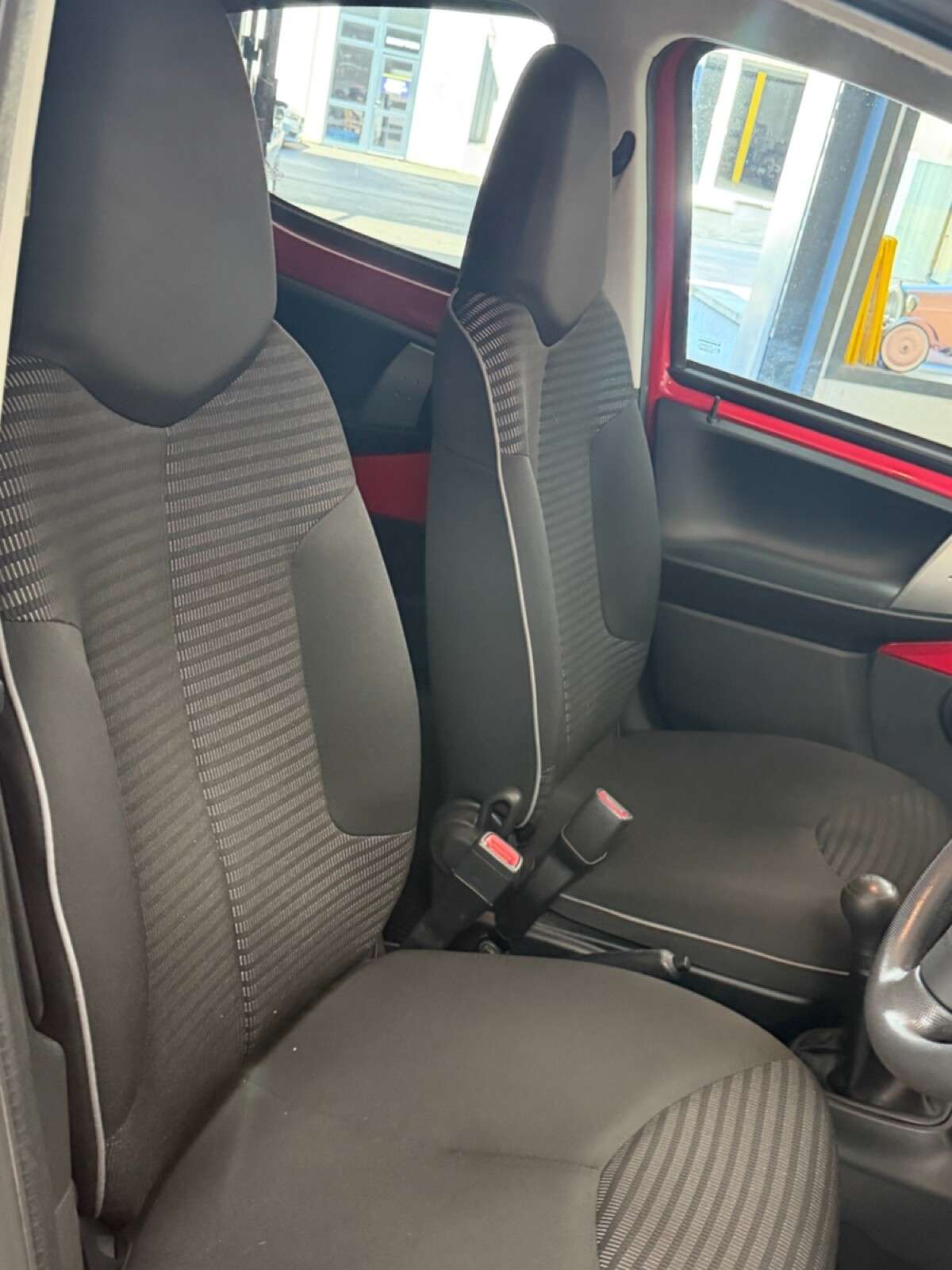 2013 PEUGEOT 107 2013 PEUGEOT 107