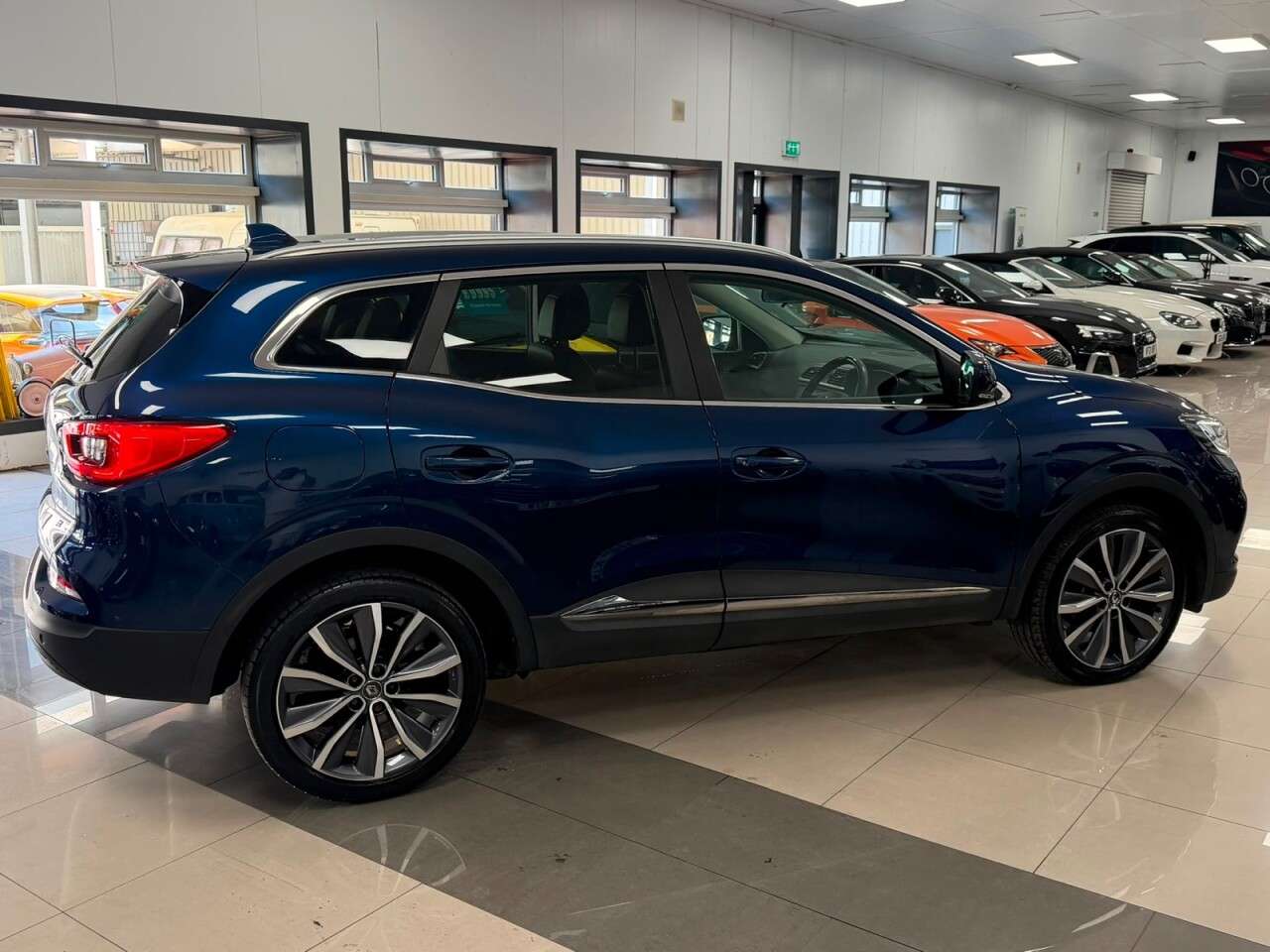 A 2020 RENAULT KADJAR 1.3 TCe Iconic SUV 5dr Petrol Manual Euro 6 (s/s) (140 ps) STUNNING KADJAR A 2020 RENAULT KADJAR 1.3 TCe Iconic SUV 5dr Petrol Manual Euro 6 (s/s) (140 ps) STUNNING KADJAR