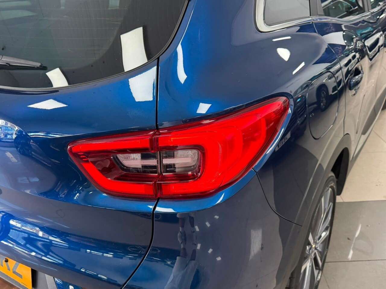 A 2020 RENAULT KADJAR 1.3 TCe Iconic SUV 5dr Petrol Manual Euro 6 (s/s) (140 ps) STUNNING KADJAR A 2020 RENAULT KADJAR 1.3 TCe Iconic SUV 5dr Petrol Manual Euro 6 (s/s) (140 ps) STUNNING KADJAR