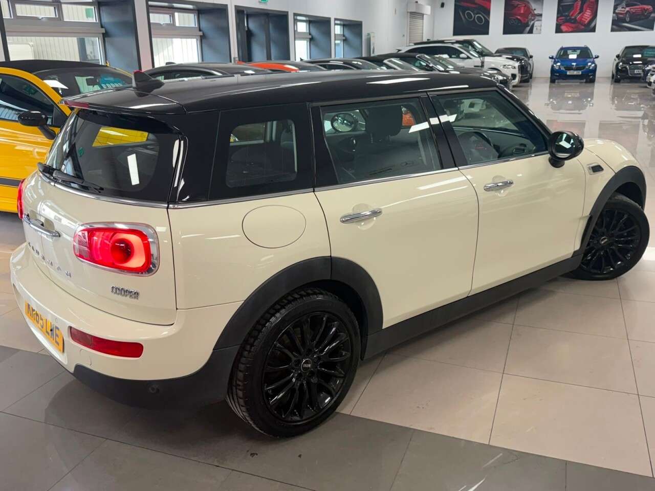 A 2015 MINI CLUBMAN 1.5 Cooper Estate 6dr Petrol Manual Euro 6 (s/s) (136 ps) ONE OWNER FROM NE A 2015 MINI CLUBMAN 1.5 Cooper Estate 6dr Petrol Manual Euro 6 (s/s) (136 ps) ONE OWNER FROM NE