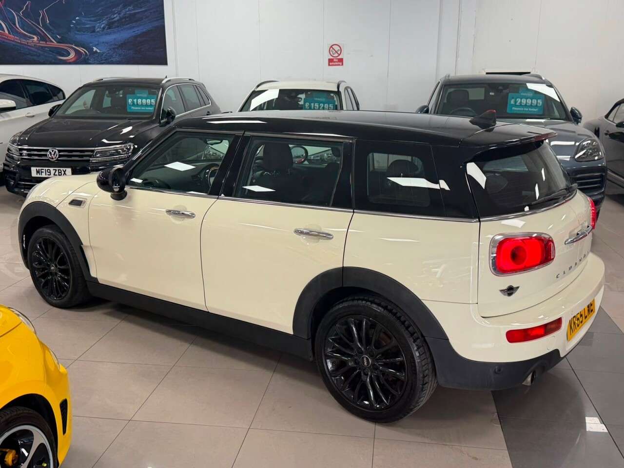 2015 MINI CLUBMAN 2015 MINI CLUBMAN