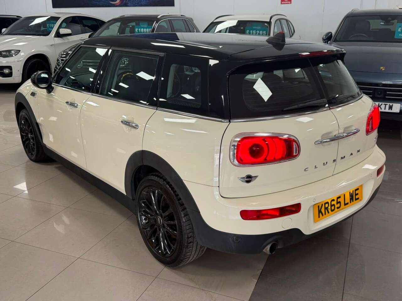 2015 MINI CLUBMAN 2015 MINI CLUBMAN