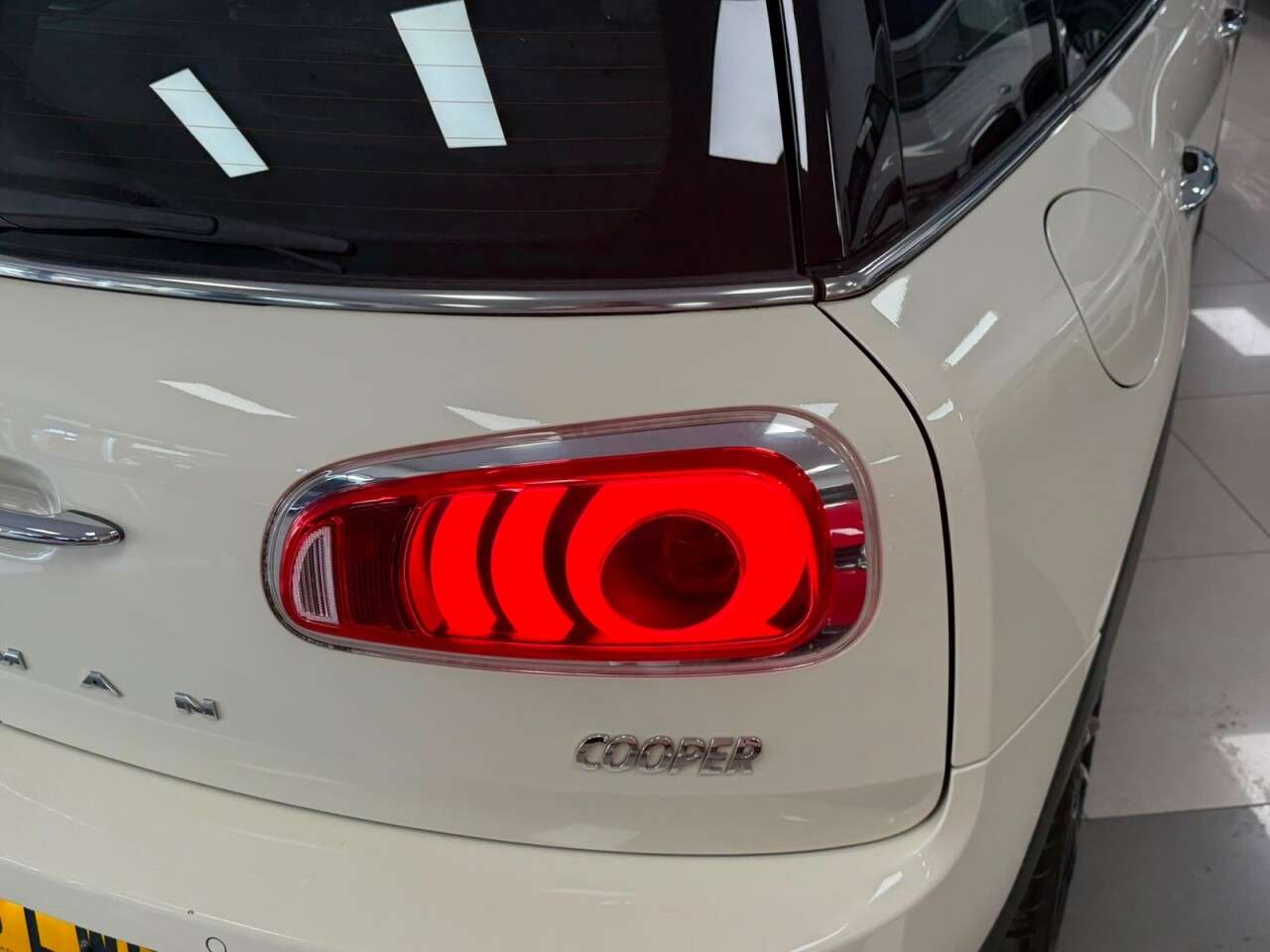 2015 MINI CLUBMAN 2015 MINI CLUBMAN