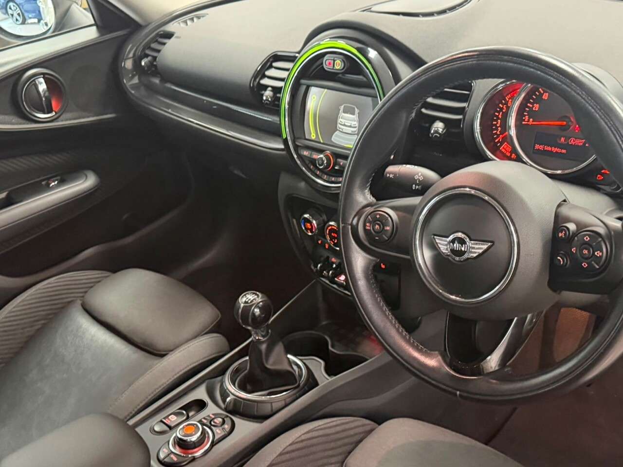 2015 MINI CLUBMAN 2015 MINI CLUBMAN