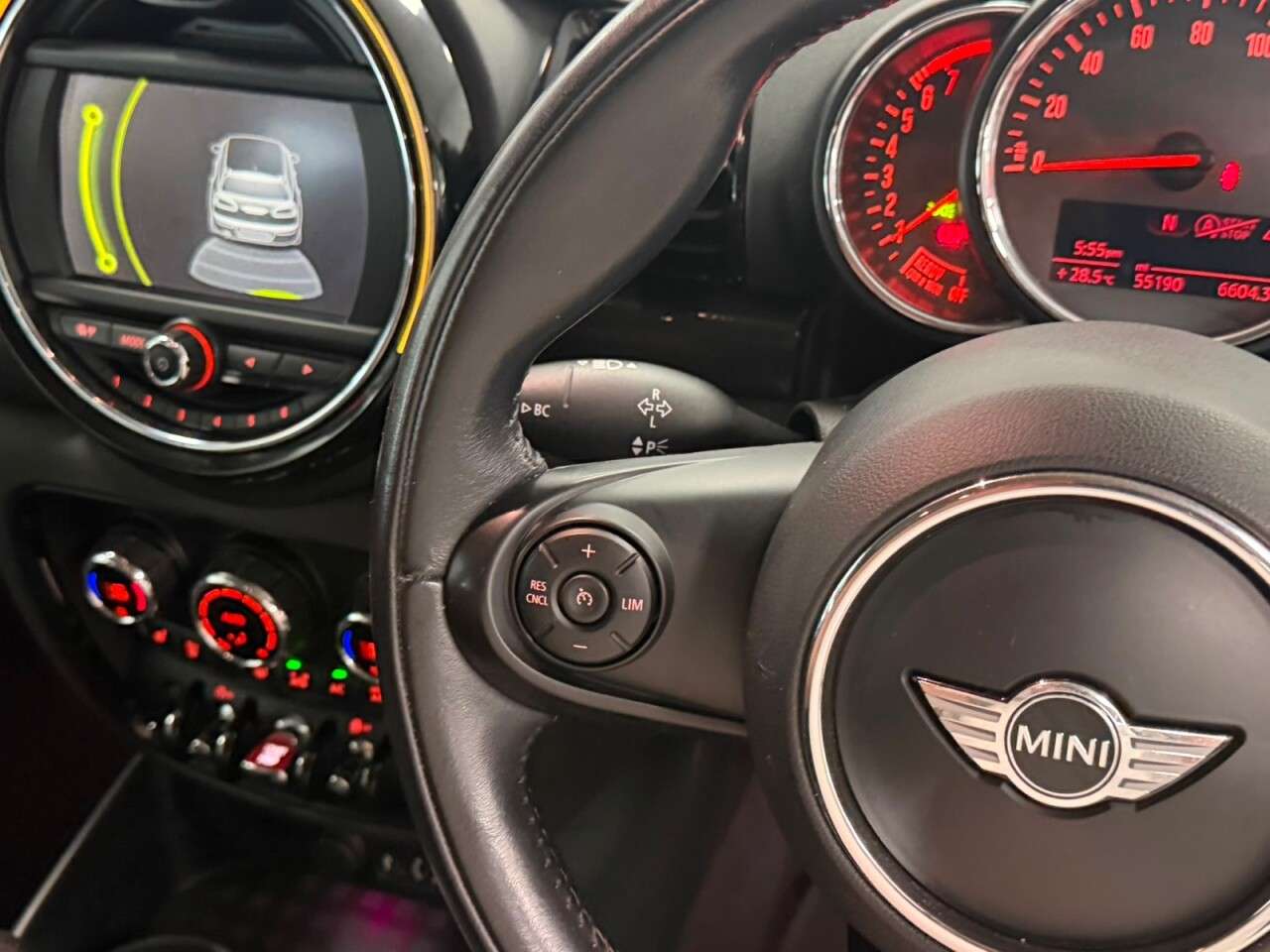 2015 MINI CLUBMAN 2015 MINI CLUBMAN