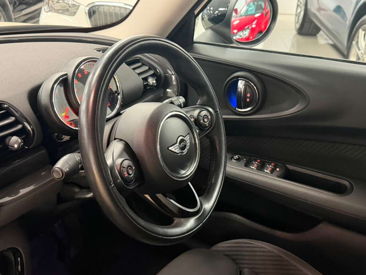 2015 MINI CLUBMAN 2015 MINI CLUBMAN