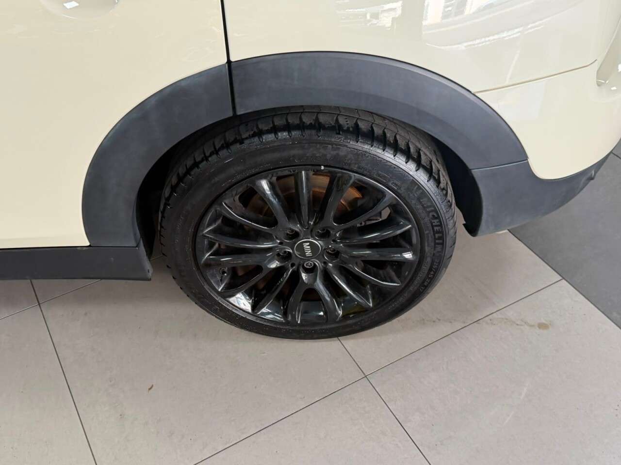 2015 MINI CLUBMAN 2015 MINI CLUBMAN