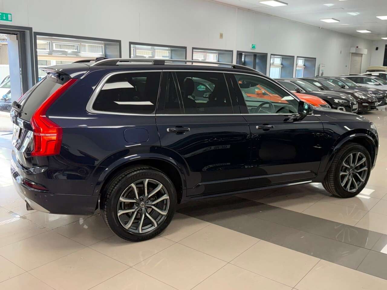 A 2015 VOLVO XC90 2.0 D5 Momentum SUV 5dr Diesel Geartronic 4WD Euro 6 (s/s) (225 ps) GREAT H A 2015 VOLVO XC90 2.0 D5 Momentum SUV 5dr Diesel Geartronic 4WD Euro 6 (s/s) (225 ps) GREAT H