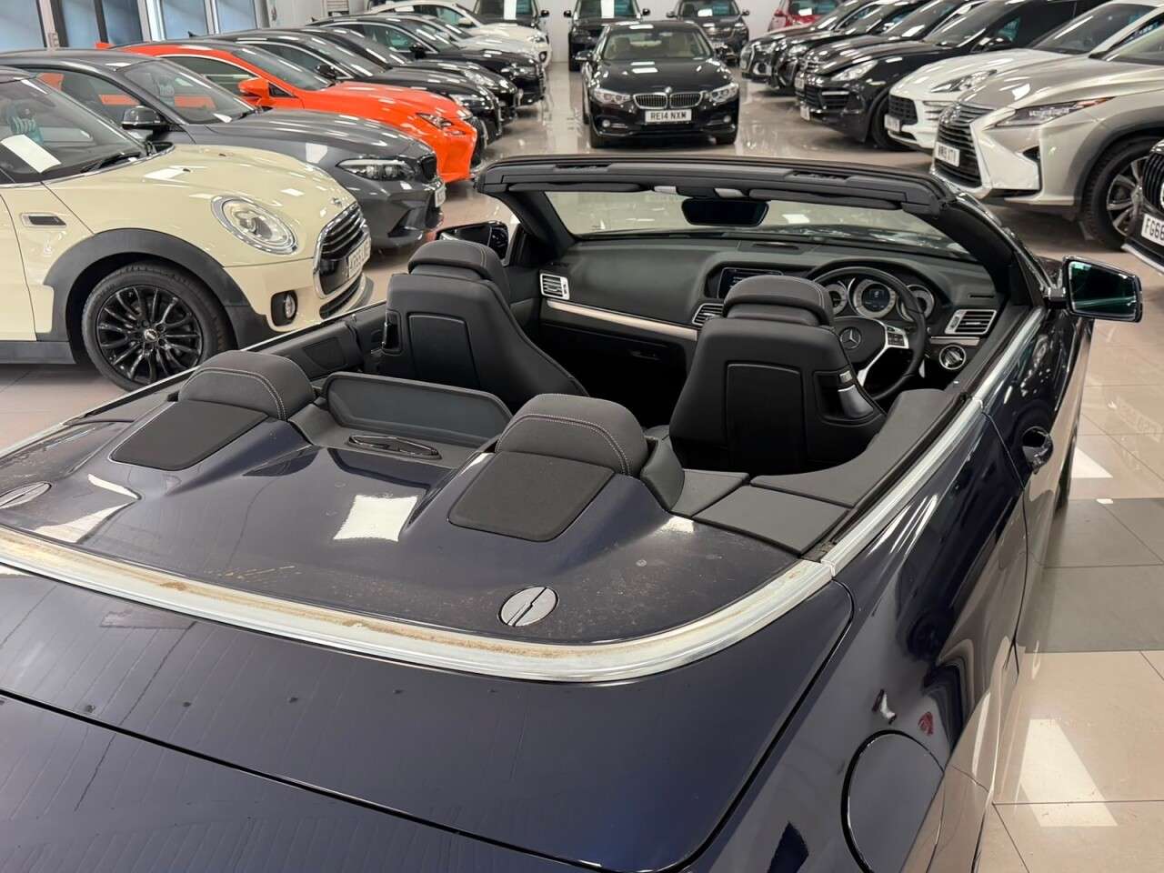 A 2015 MERCEDES-BENZ E CLASS 2.1 E220 BlueTEC AMG Line Cabriolet 2dr Diesel G-Tronic+ Euro 6 (s/s) (177 A 2015 MERCEDES-BENZ E CLASS 2.1 E220 BlueTEC AMG Line Cabriolet 2dr Diesel G-Tronic+ Euro 6 (s/s) (177