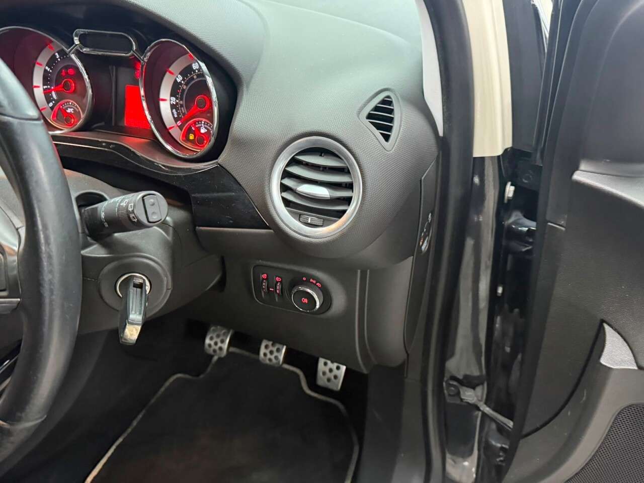 2013 VAUXHALL ADAM 2013 VAUXHALL ADAM