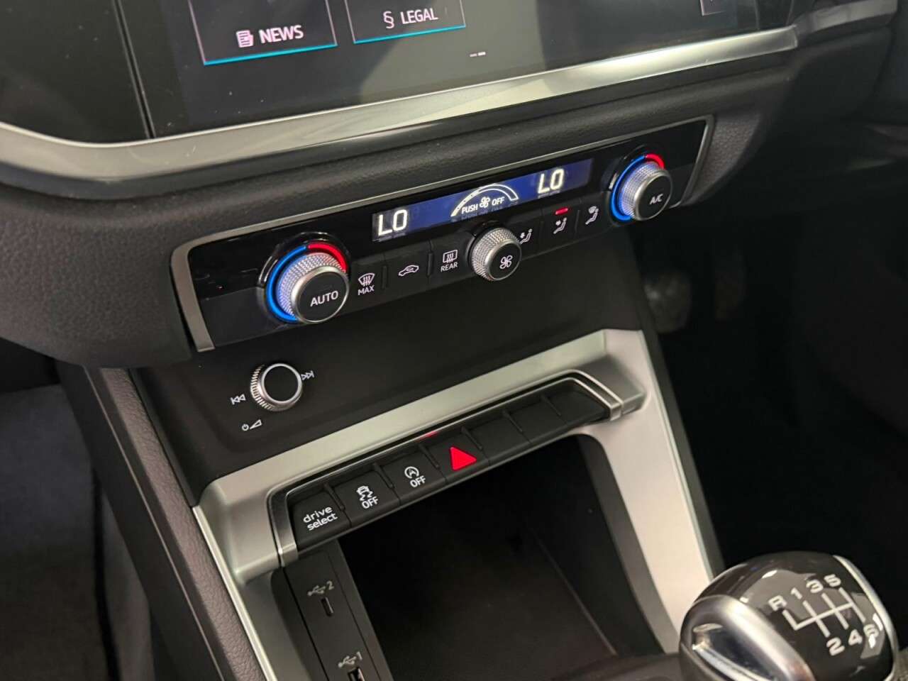 2019 AUDI Q3 2019 AUDI Q3