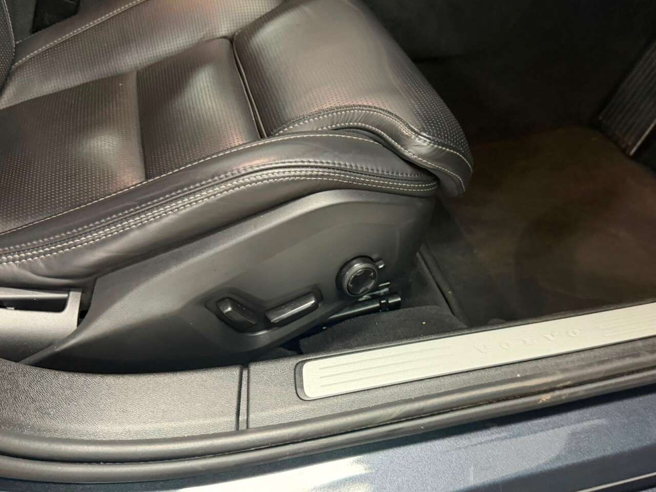 2020 VOLVO S60 2020 VOLVO S60