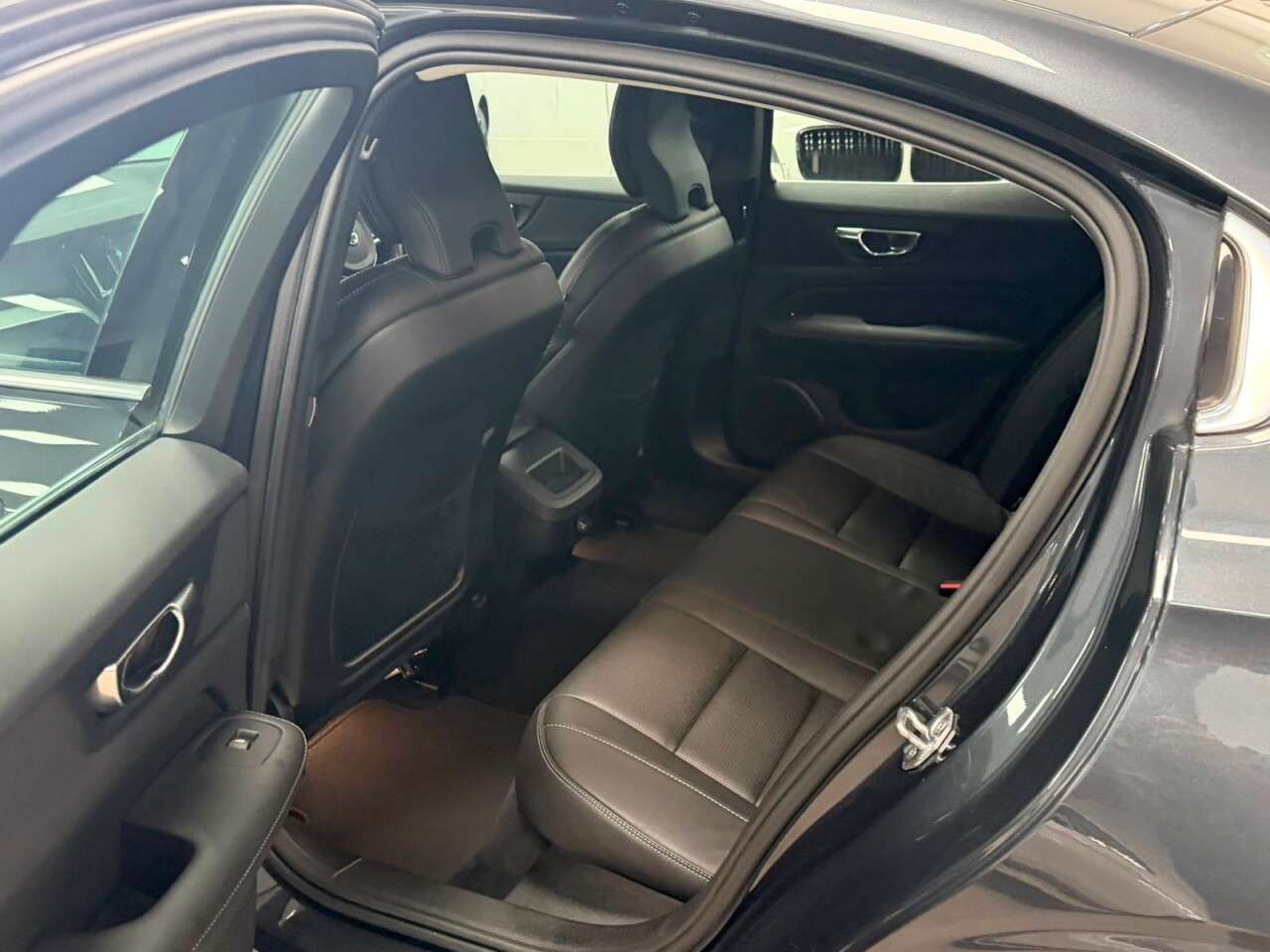 2020 VOLVO S60 2020 VOLVO S60