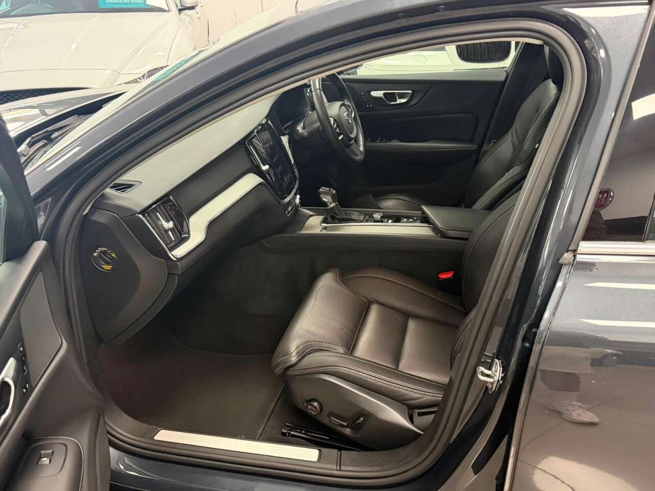 2020 VOLVO S60 2020 VOLVO S60