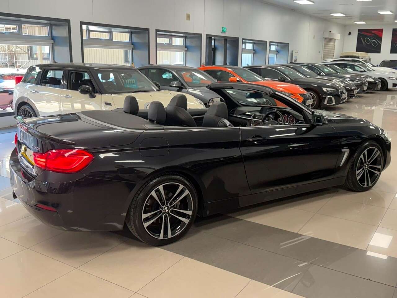 A 2018 BMW 4 SERIES 2.0 420i Sport Convertible 2dr Petrol Auto Euro 6 (s/s) (184 ps) A 2018 BMW 4 SERIES 2.0 420i Sport Convertible 2dr Petrol Auto Euro 6 (s/s) (184 ps)